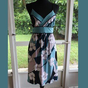 Studio Y size 4 spaghetti straps tied in the back floral dress